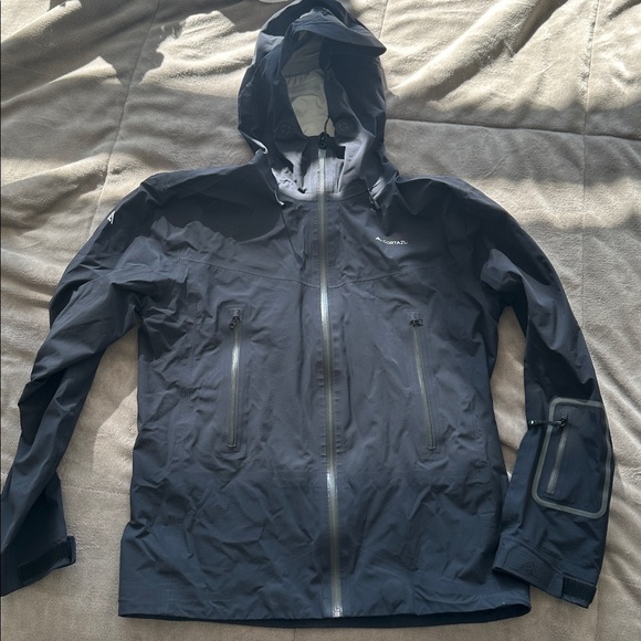 Men’s Waterproof Shell Jacket - Cortazu - Picture 1 of 4